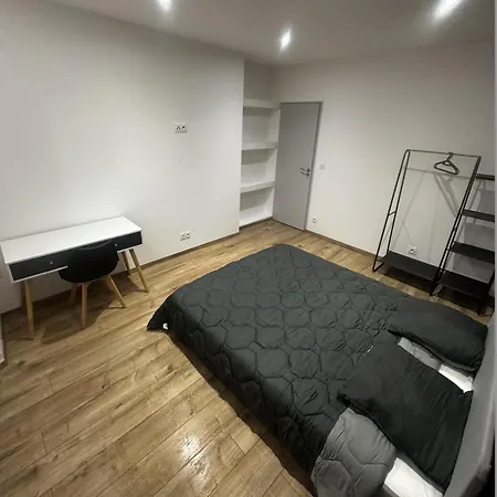 - Grenoble, Caserne De Bonne Séjour chez l'habitant *